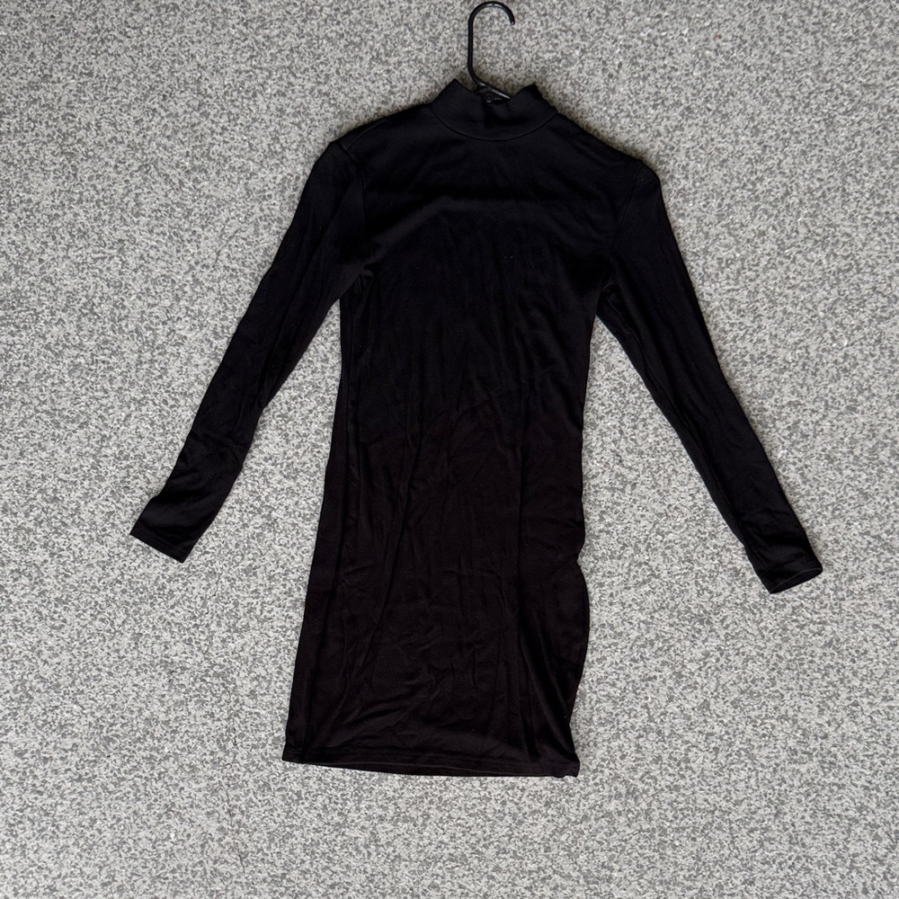 Elegant Black Long Sleeve Dress